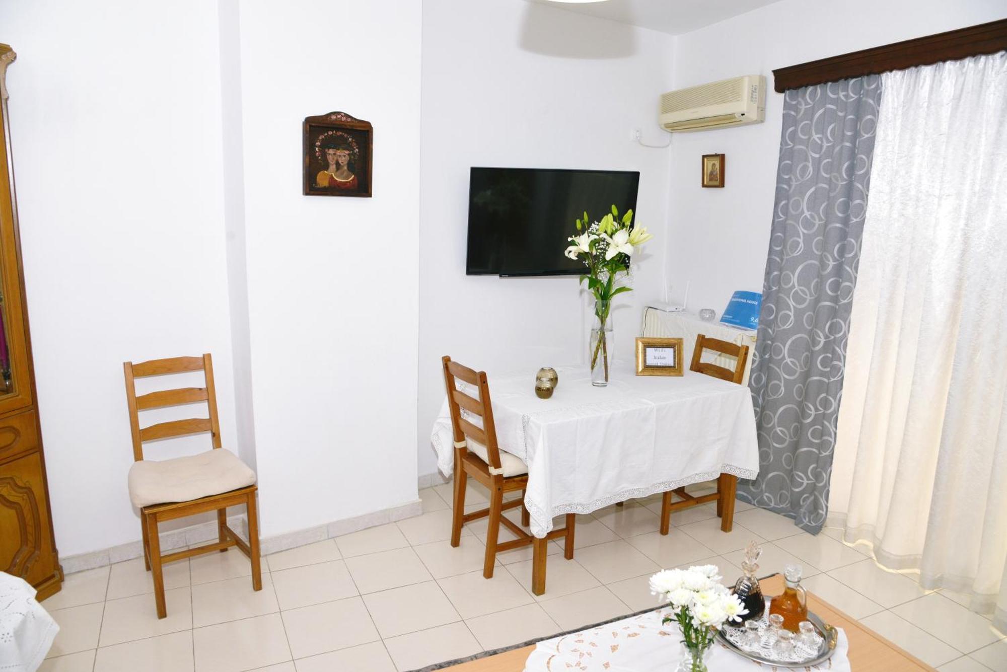 Traditional House Афіни Екстер'єр фото